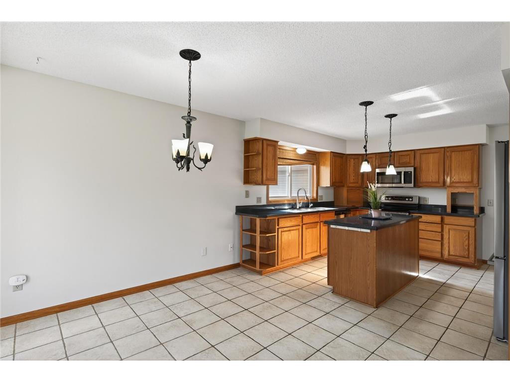 2970 Western Avenue N Roseville MN 55113 7052083 image30