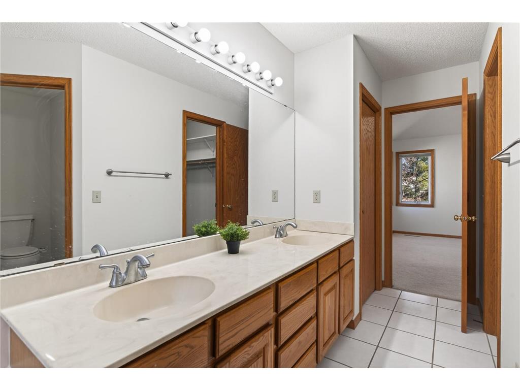 2970 Western Avenue N Roseville MN 55113 7052083 image47
