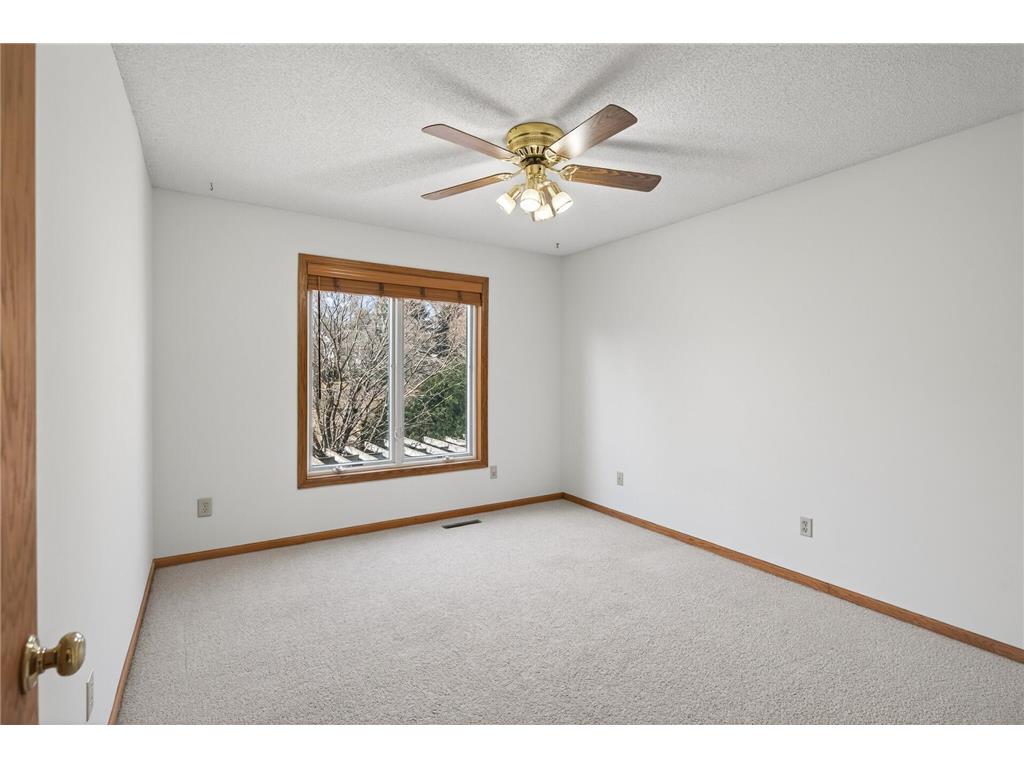 2970 Western Avenue N Roseville MN 55113 7052083 image53
