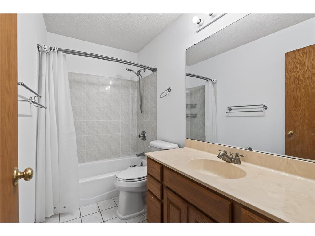 2970 Western Avenue N Roseville MN 55113 7052083 image57