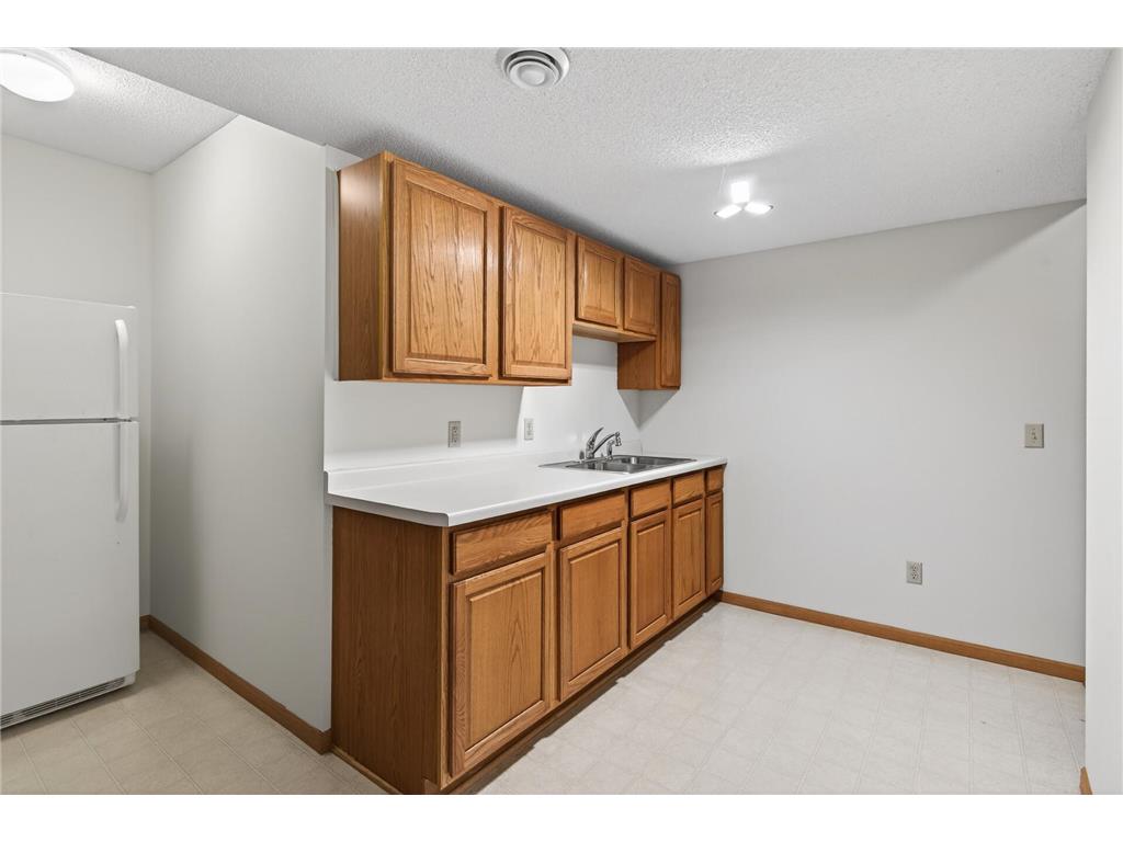2970 Western Avenue N Roseville MN 55113 7052083 image67