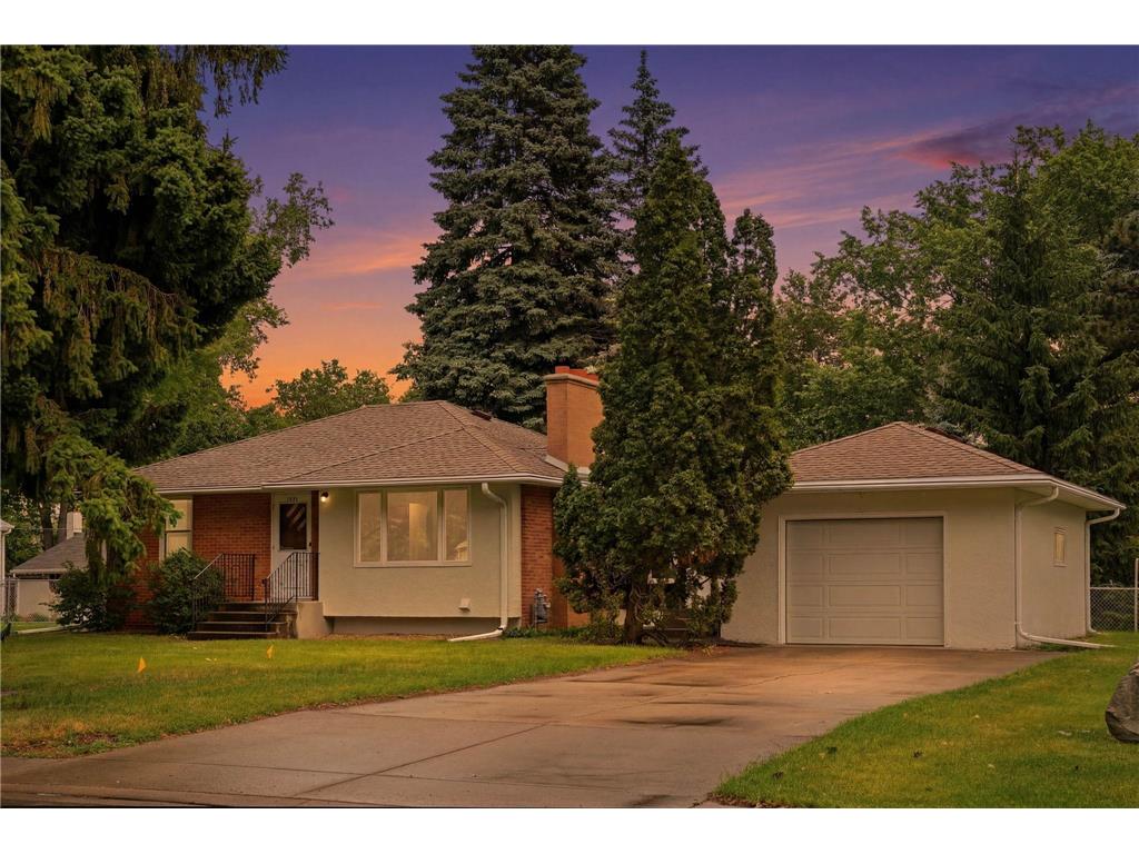 2972 Woodbridge Street Roseville MN 55113 7085503 image1
