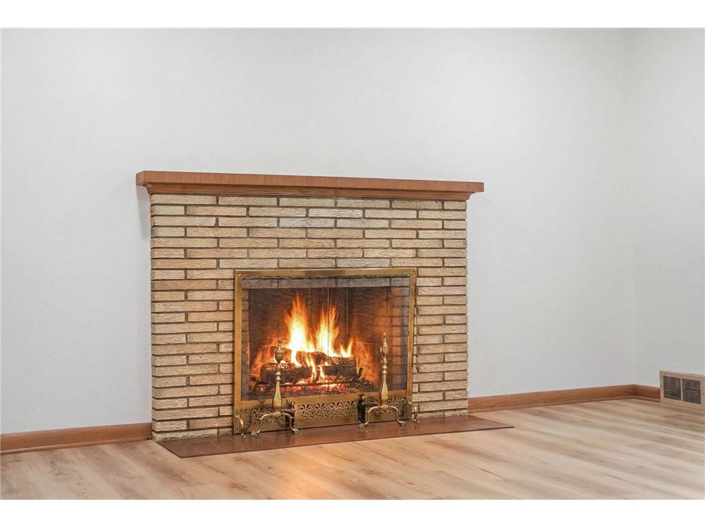 2972 Woodbridge Street Roseville MN 55113 7085503 image10