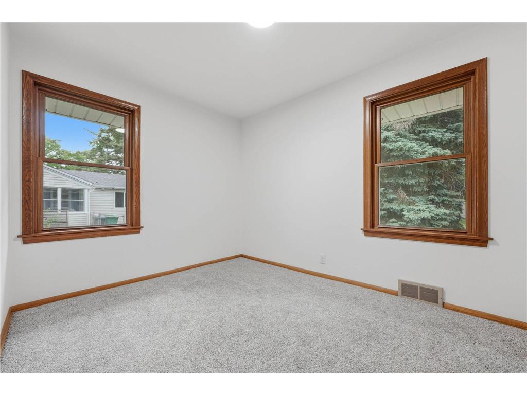 2972 Woodbridge Street Roseville MN 55113 7085503 image24