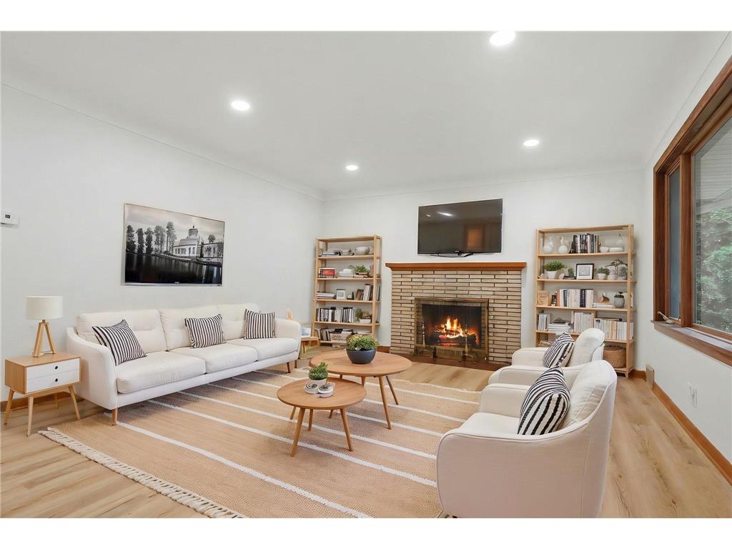 2972 Woodbridge Street Roseville MN 55113 7085503 image3