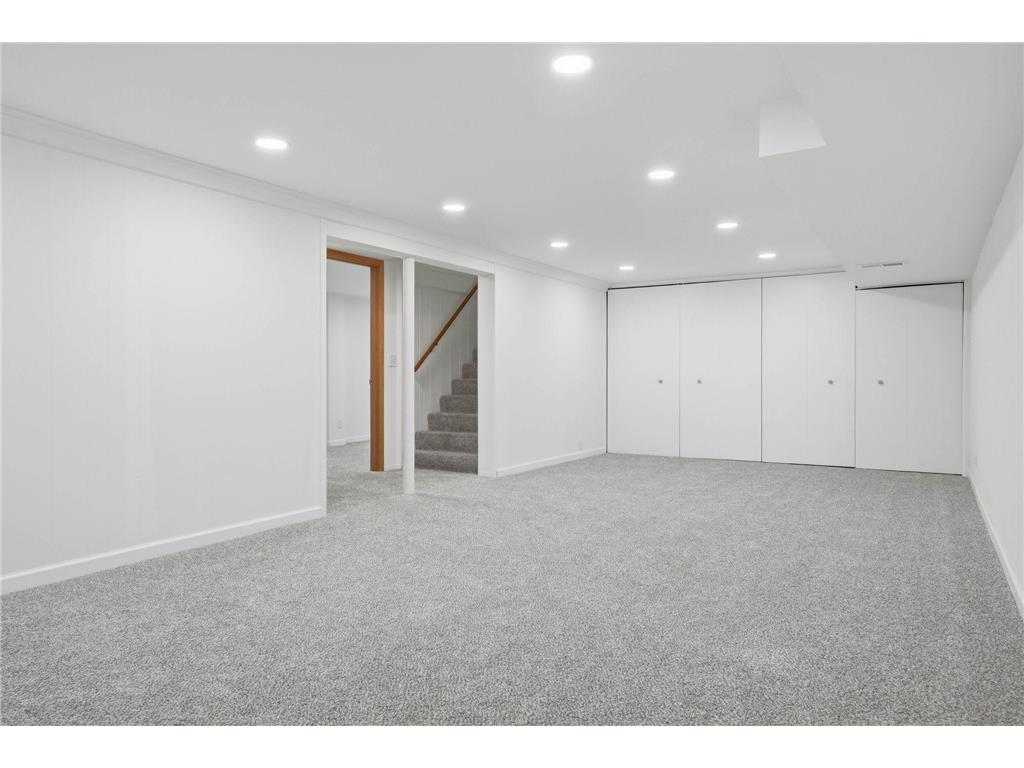 2972 Woodbridge Street Roseville MN 55113 7085503 image36