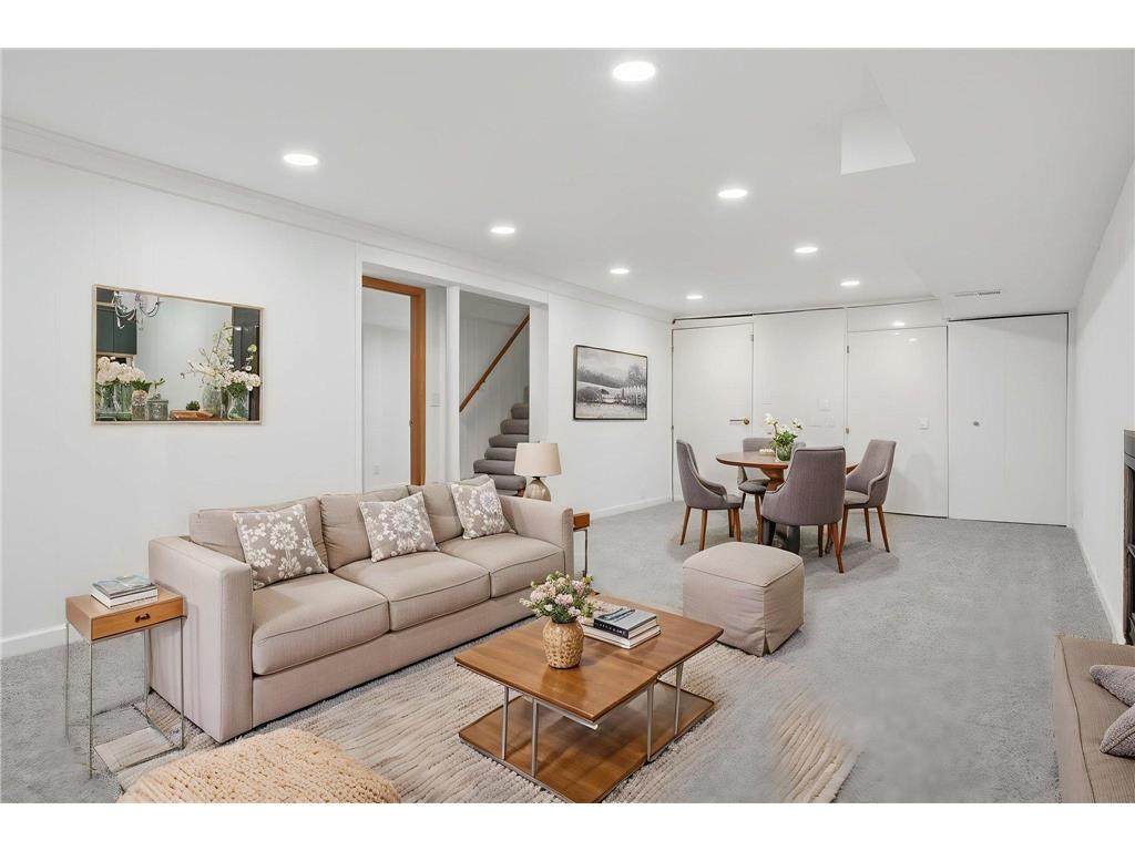2972 Woodbridge Street Roseville MN 55113 7085503 image37