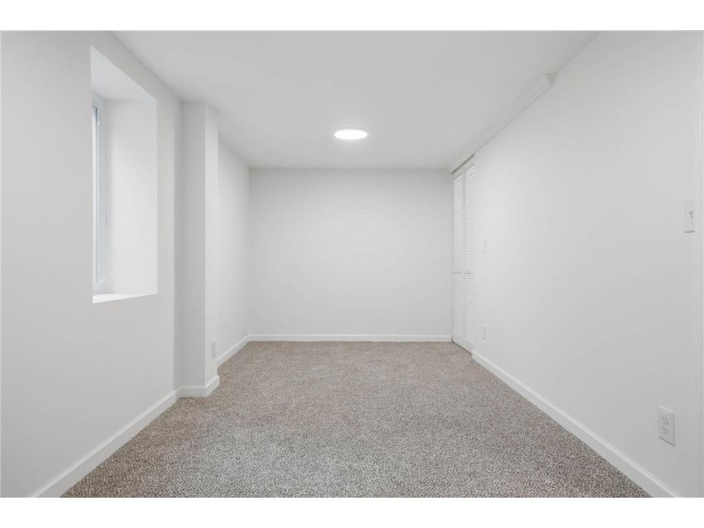 2972 Woodbridge Street Roseville MN 55113 7085503 image38