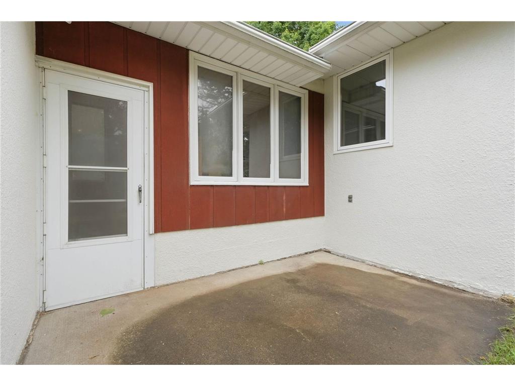 2972 Woodbridge Street Roseville MN 55113 7085503 image49