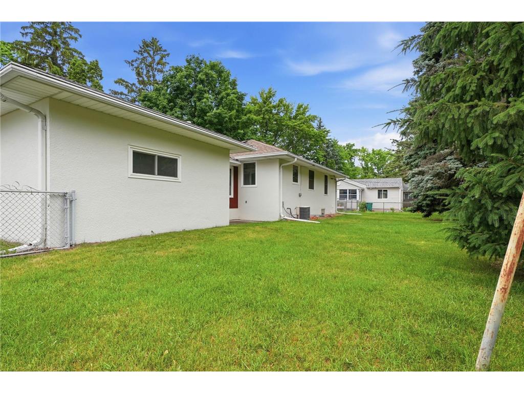 2972 Woodbridge Street Roseville MN 55113 7085503 image51