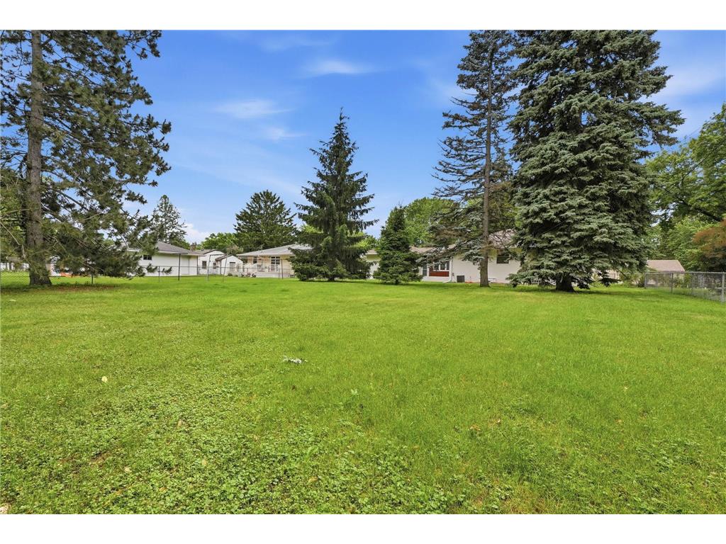 2972 Woodbridge Street Roseville MN 55113 7085503 image55