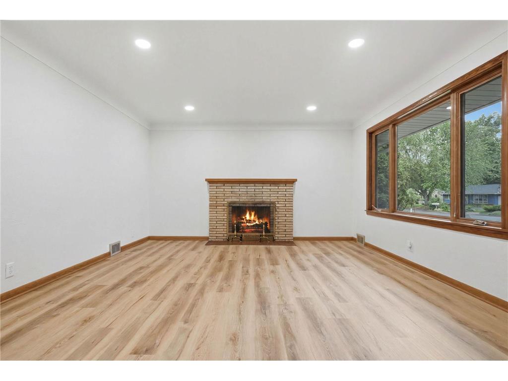 2972 Woodbridge Street Roseville MN 55113 7085503 image6
