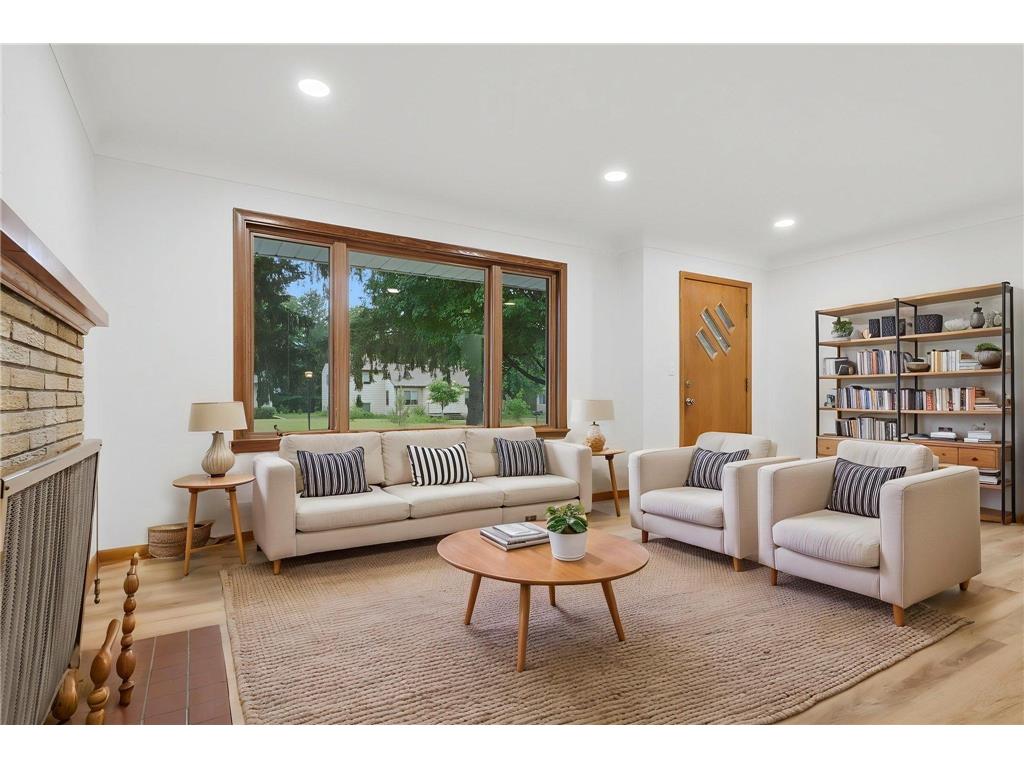 2972 Woodbridge Street Roseville MN 55113 7085503 image9
