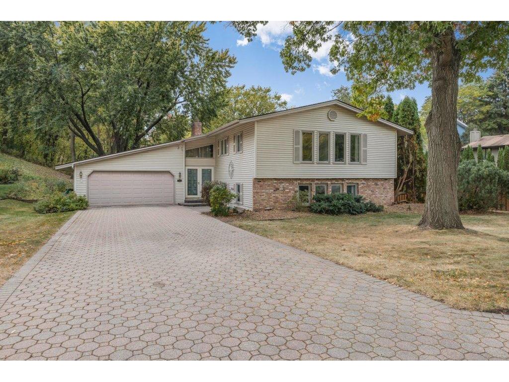 2975 Torchwood Drive New Brighton MN 55112 6611611 image1