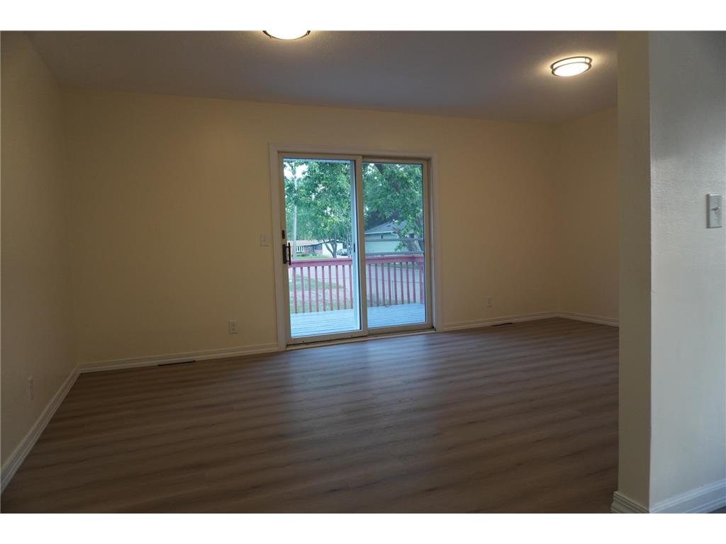 298 Ely Street NE Fridley MN 55432 7095524 image5