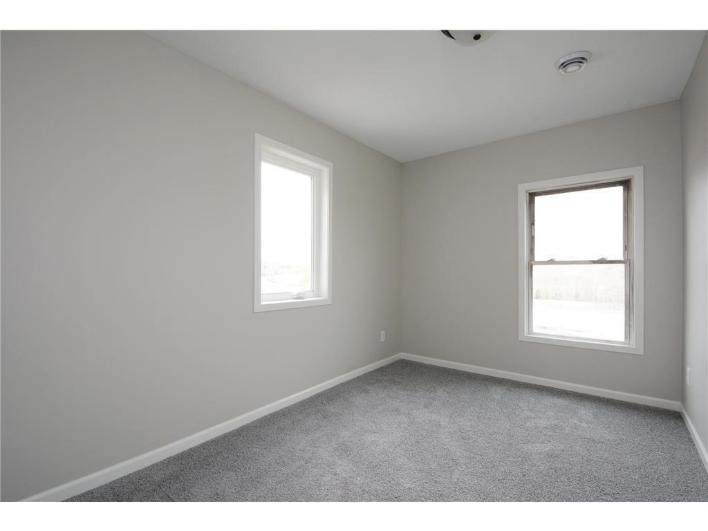 298 Jenks Avenue Saint Paul MN 55130 7020564 image10