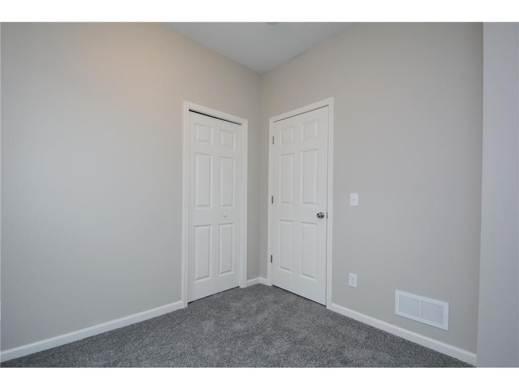 298 Jenks Avenue Saint Paul MN 55130 7020564 image5