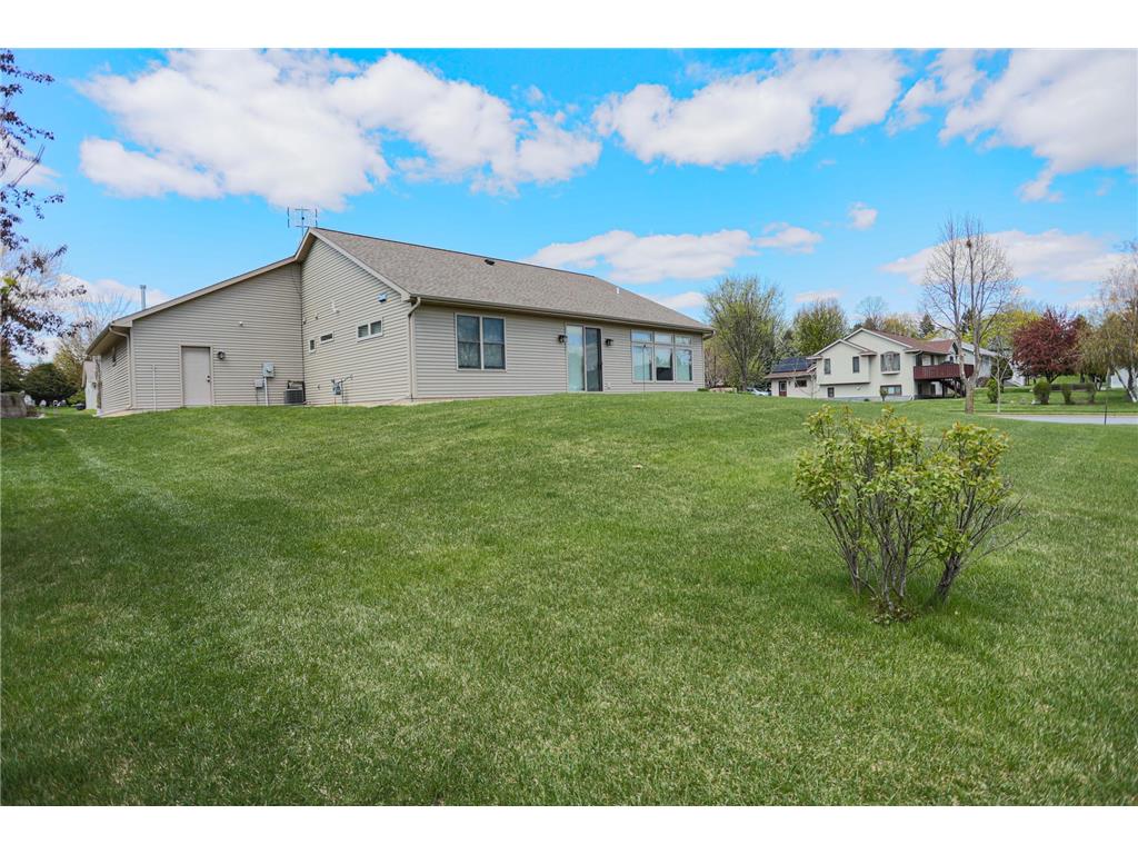 298 Kusilek Street River Falls WI 54022 7066978 image5