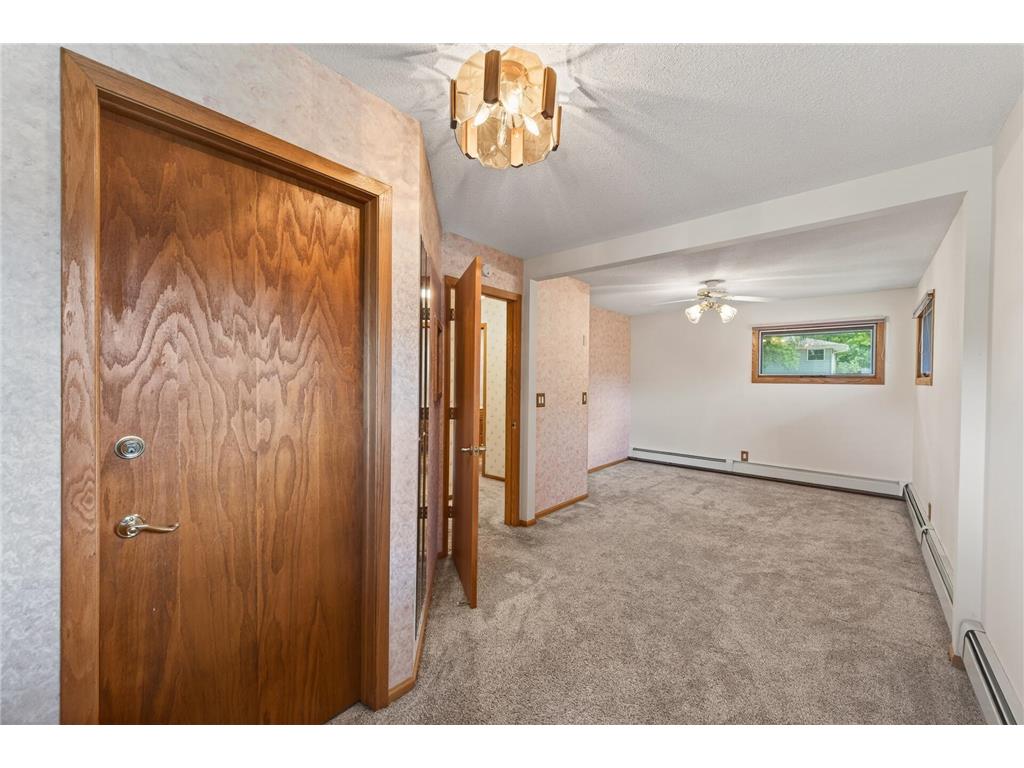 2985 Marion Street Roseville MN 55113 7082546 image12