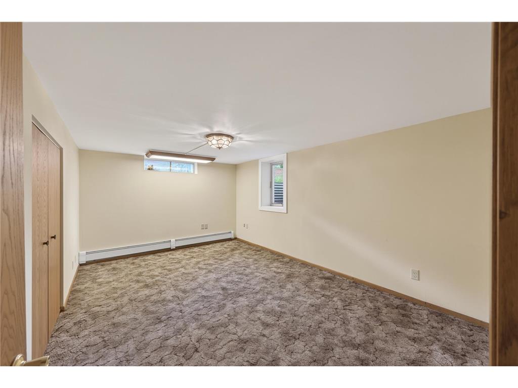 2985 Marion Street Roseville MN 55113 7082546 image16