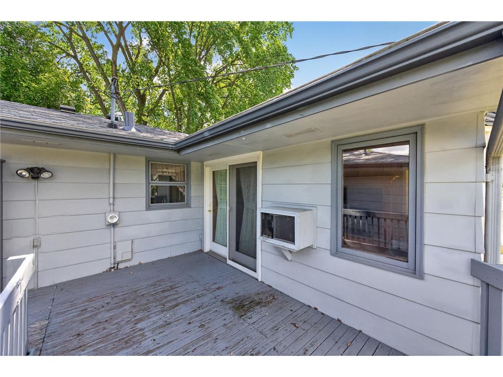 2985 Marion Street Roseville MN 55113 7082546 image25