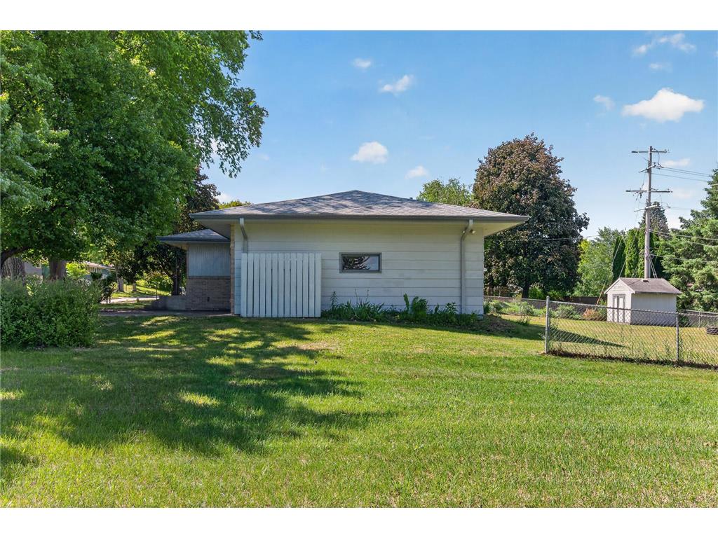 2985 Marion Street Roseville MN 55113 7082546 image27