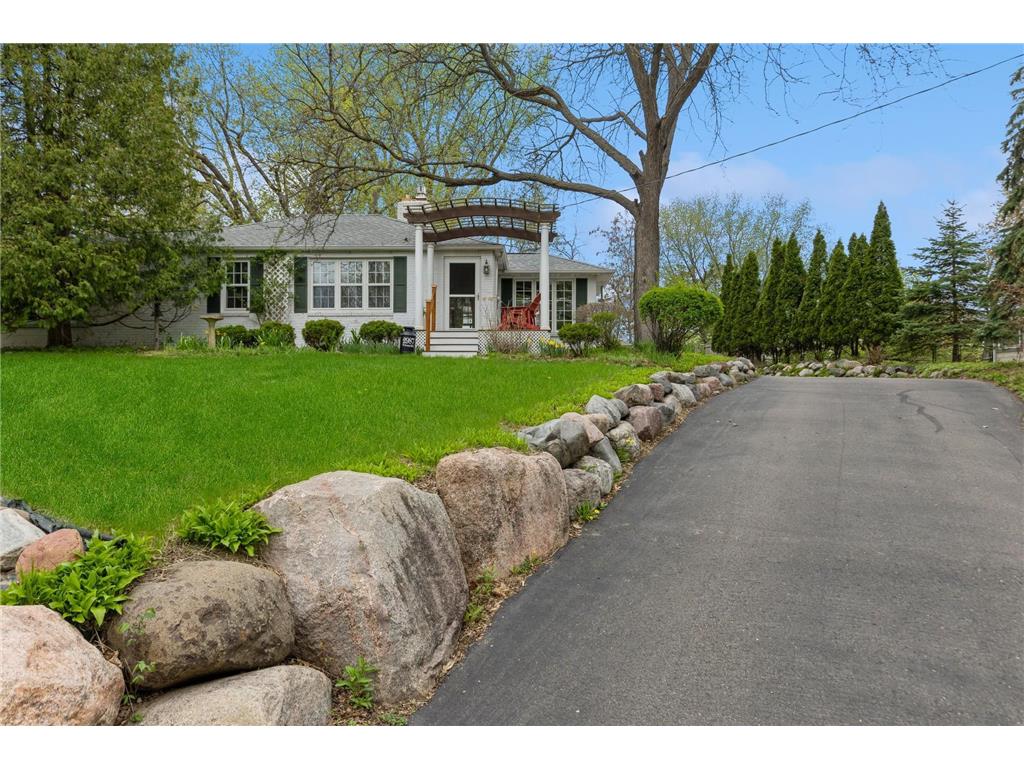 2987 W Owasso Boulevard Roseville MN 55113 6368283 image1