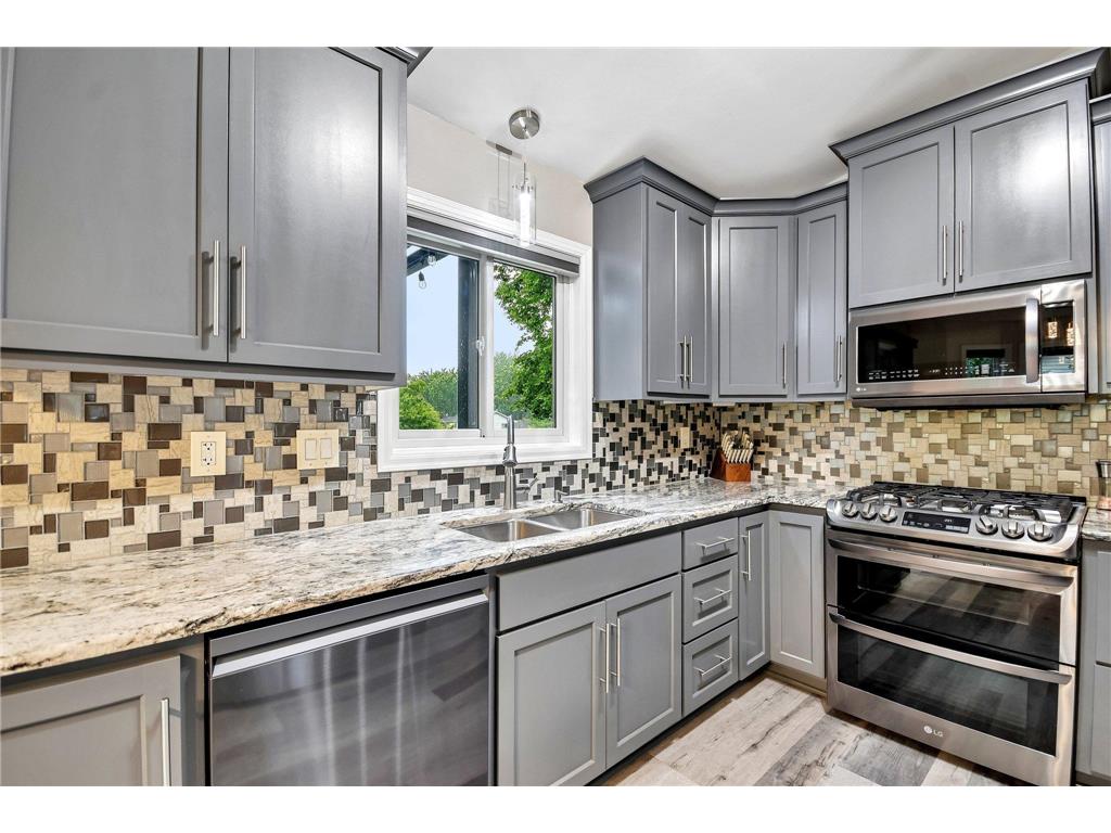 2991 Ontario Road Little Canada MN 55117 7093424 image11