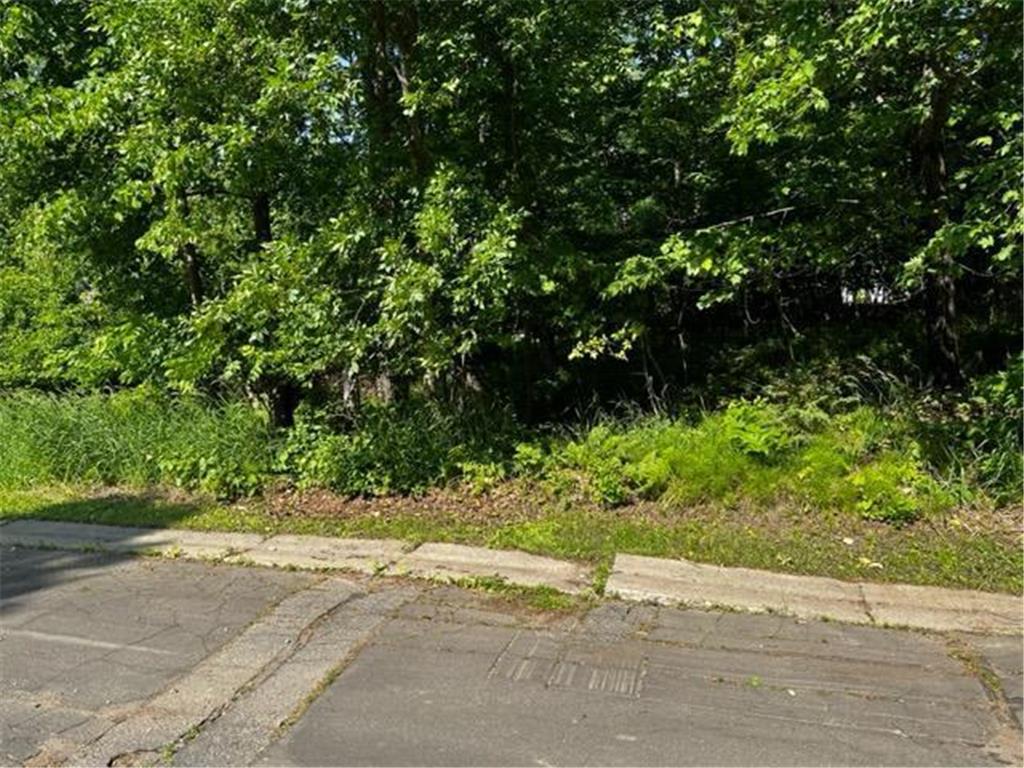 2nd St 10th Avenue Grand Rapids MN 55744 6385648 image1