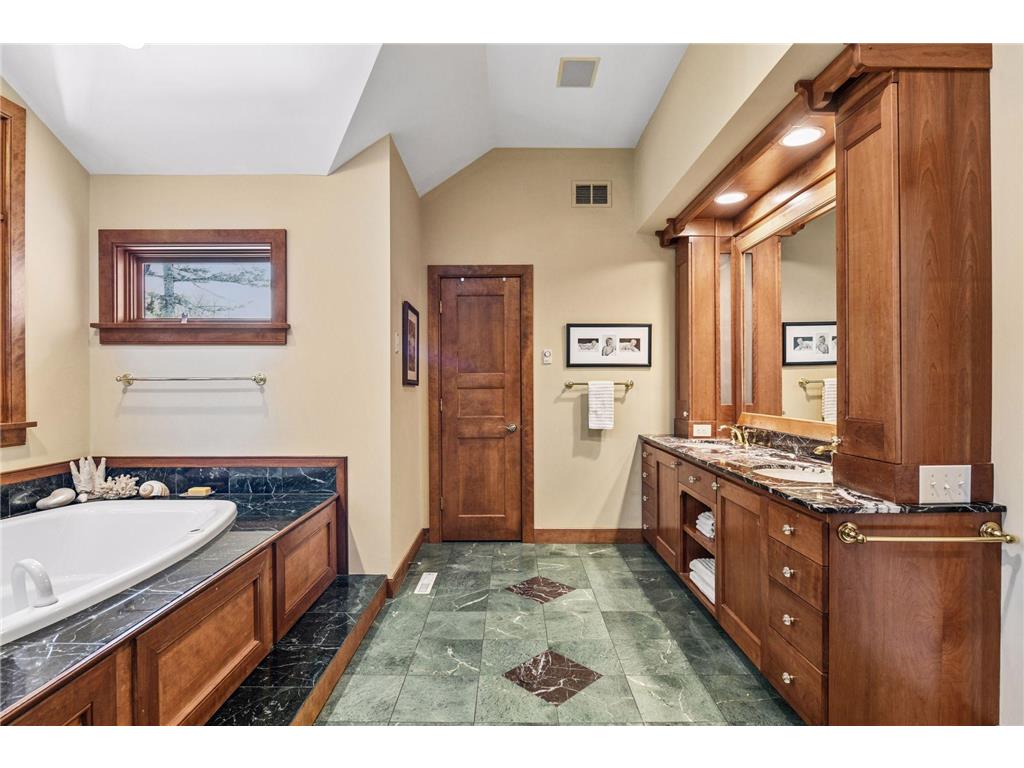 3 Circle E Edina MN 55436 6816190 image25