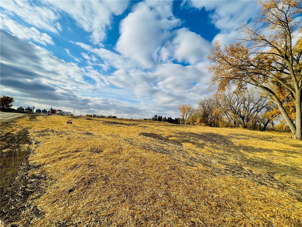 3 Cottonwood Lake Boulevard Windom MN 56101 6617826 image3