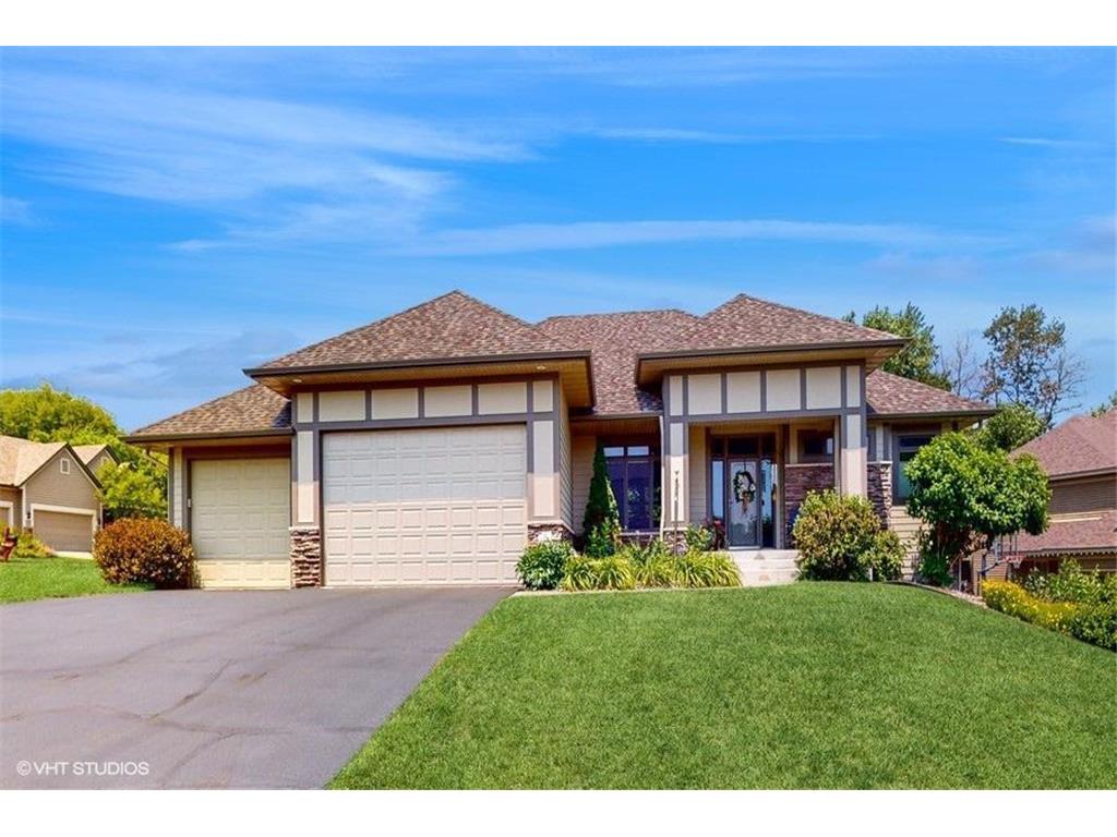 3 Echo Lake Boulevard, Mahtomedi, MN, 55115 MLS 6400669 Edina Realty