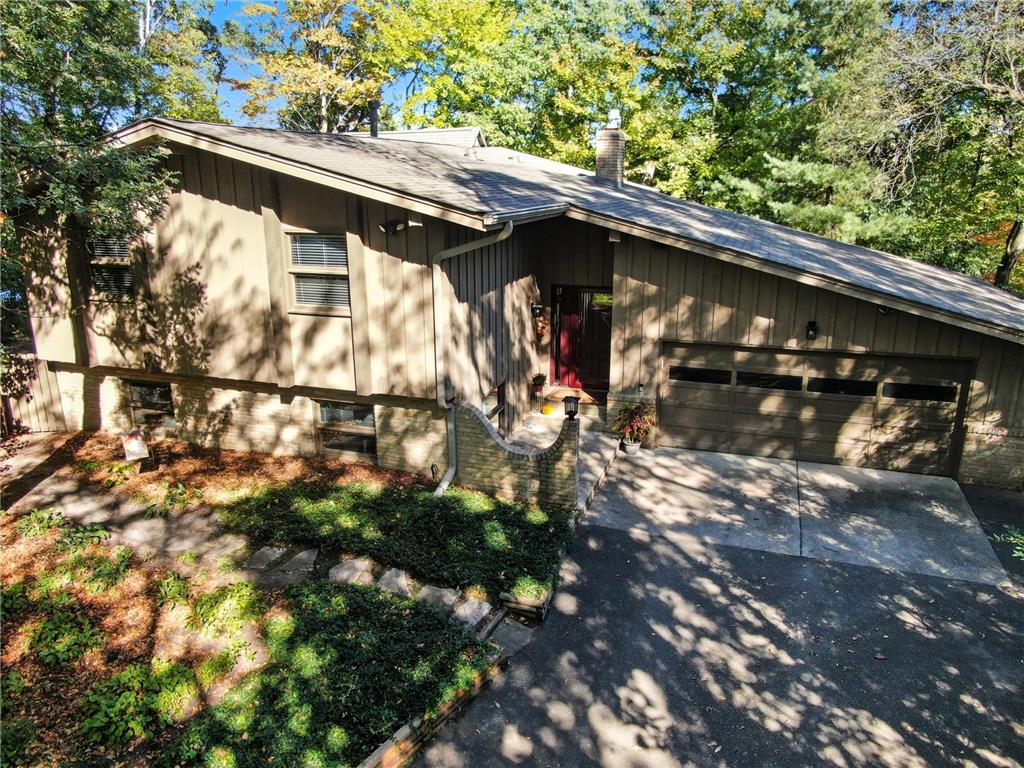 3 Williams Wood Road Mahtomedi MN 55115 - Long Lake 6811216 image1
