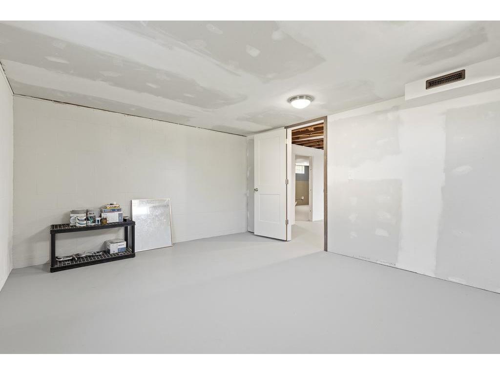30 3rd Avenue W Echo MN 56237 7053831 image38