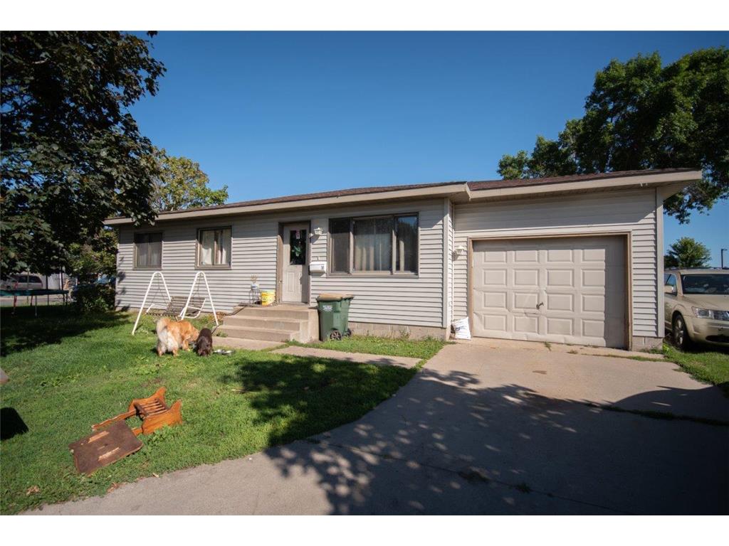 30 9th Street S, Sauk Centre, MN 56378 MLS 6254746 Edina Realty