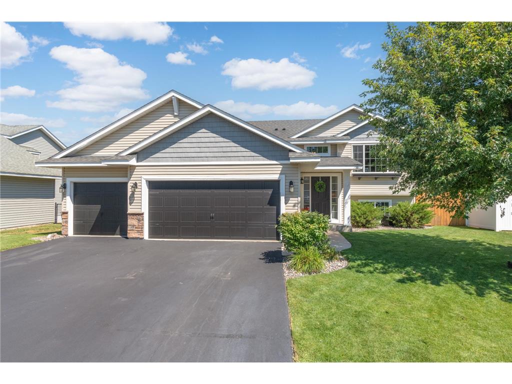 30 Nicholas Way, Hudson, WI 54016 MLS 6244475 Edina Realty