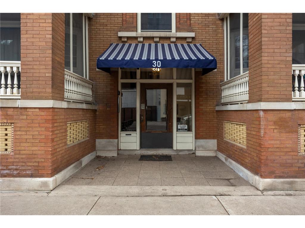 30 Saint Albans Street S #2A Saint Paul MN 55105 7044692 image28
