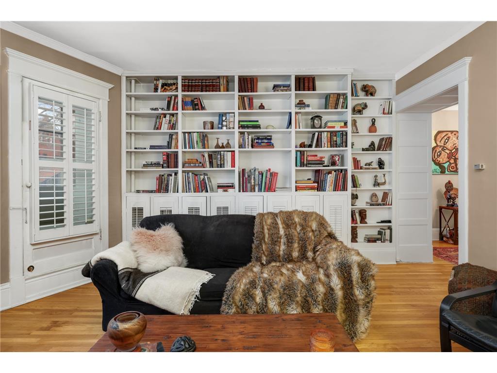 30 Saint Albans Street S #2A Saint Paul MN 55105 7044692 image4