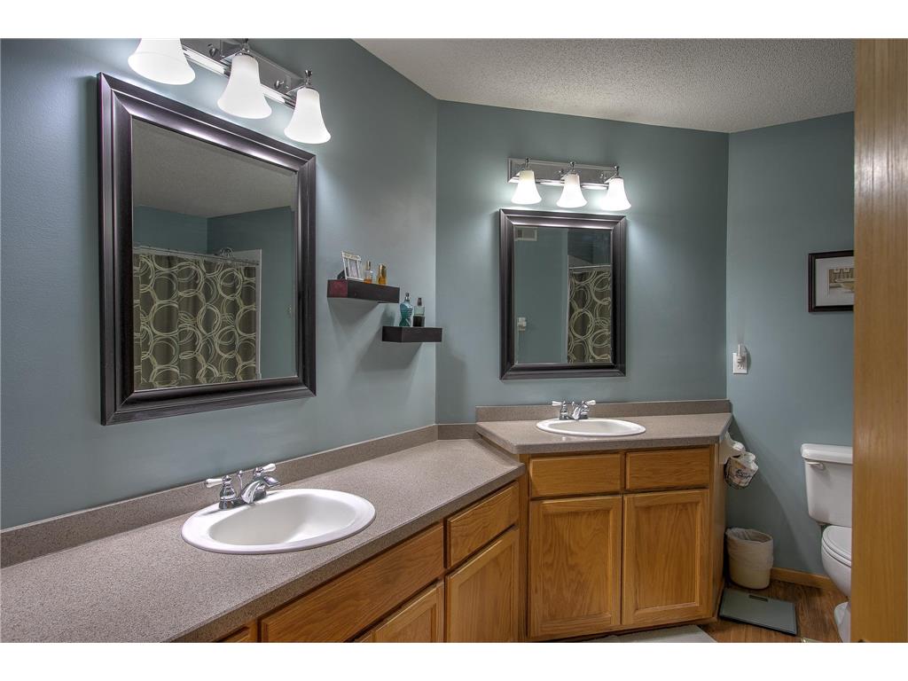 300 101st Court NE Blaine MN 55434 7088965 image17