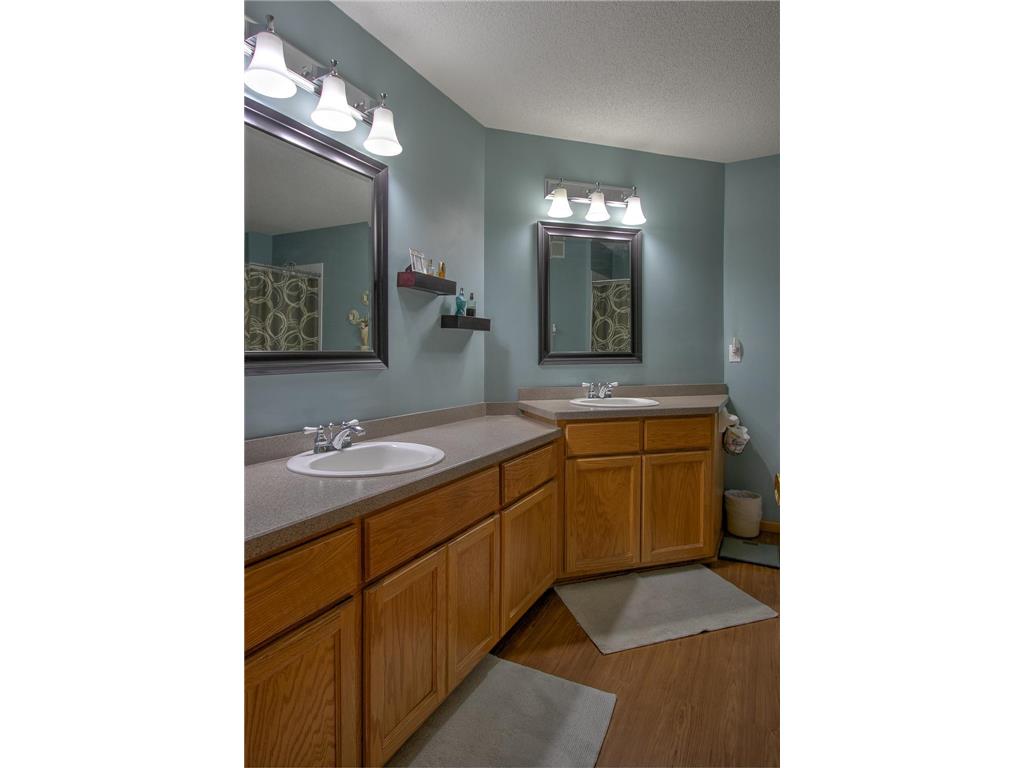 300 101st Court NE Blaine MN 55434 7088965 image18