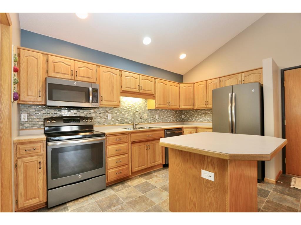 300 10th Avenue SE #101 Pelican Rapids MN 56572 6822767 image5