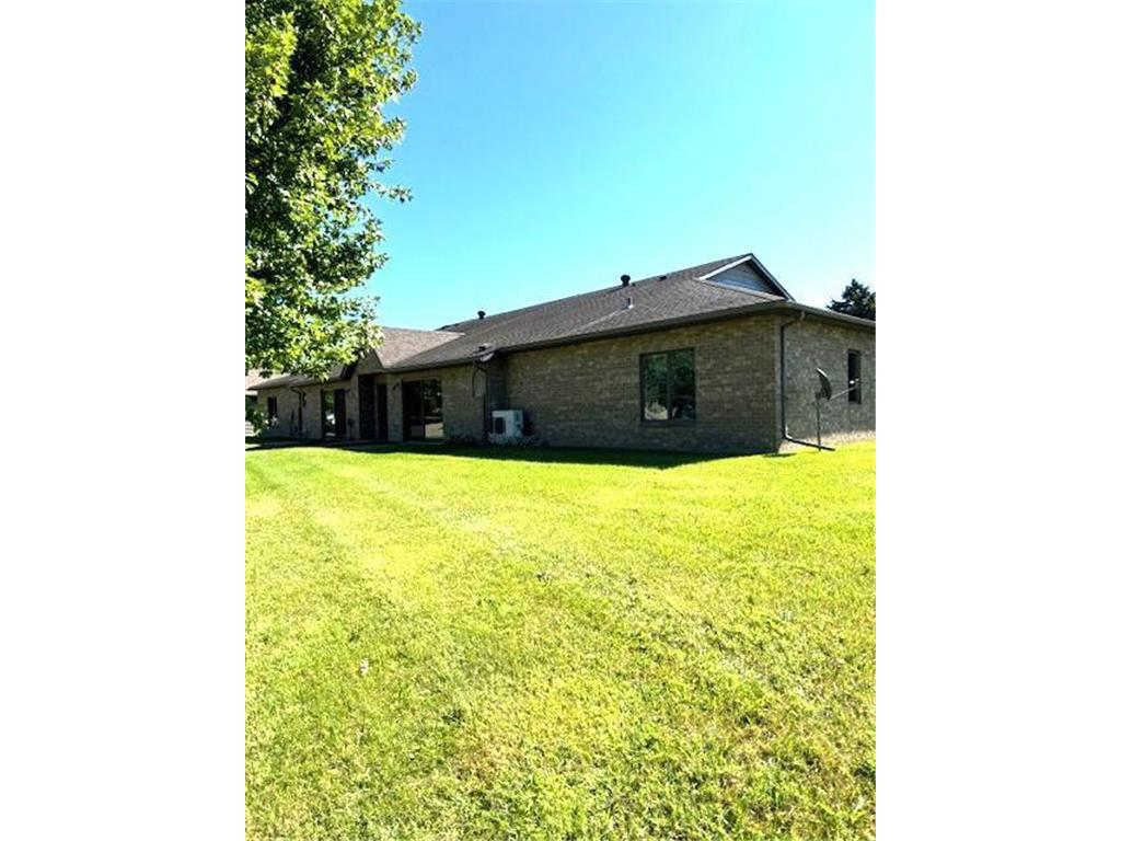 300 10th Avenue SE #104 Pelican Rapids MN 56572 6594978 image1