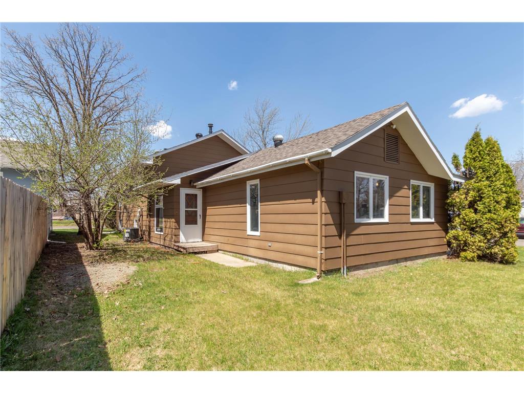 300 27th Street NE Bemidji MN 56601 7076584 image4