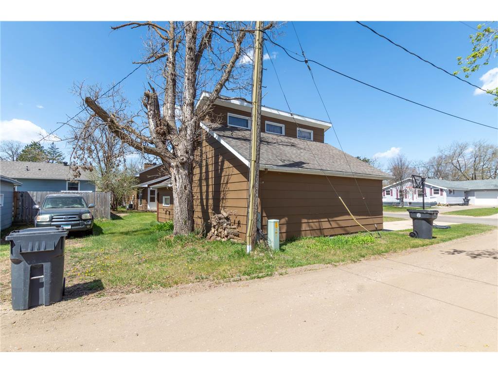 300 27th Street NE Bemidji MN 56601 7076584 image6