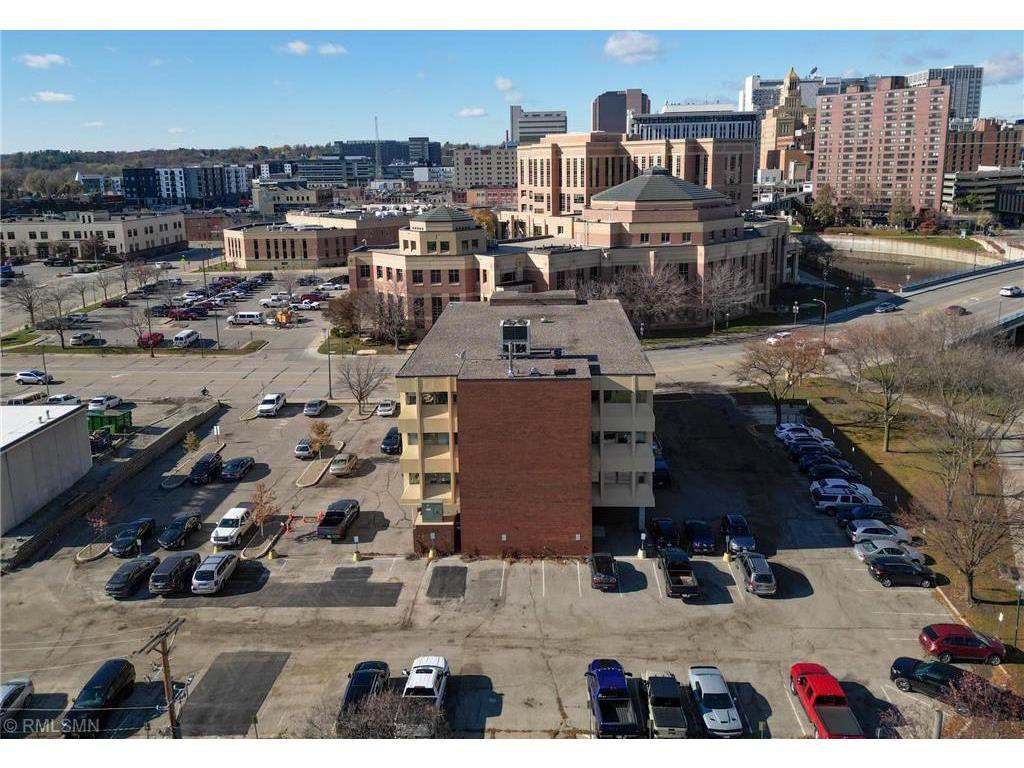 300 3rd Avenue SE #402 & 404 Rochester MN 55904 6672707 image3