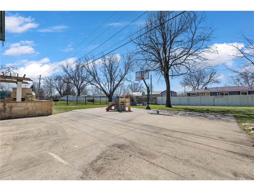 300 5th Street SW Plainview MN 55964 7053648 image41