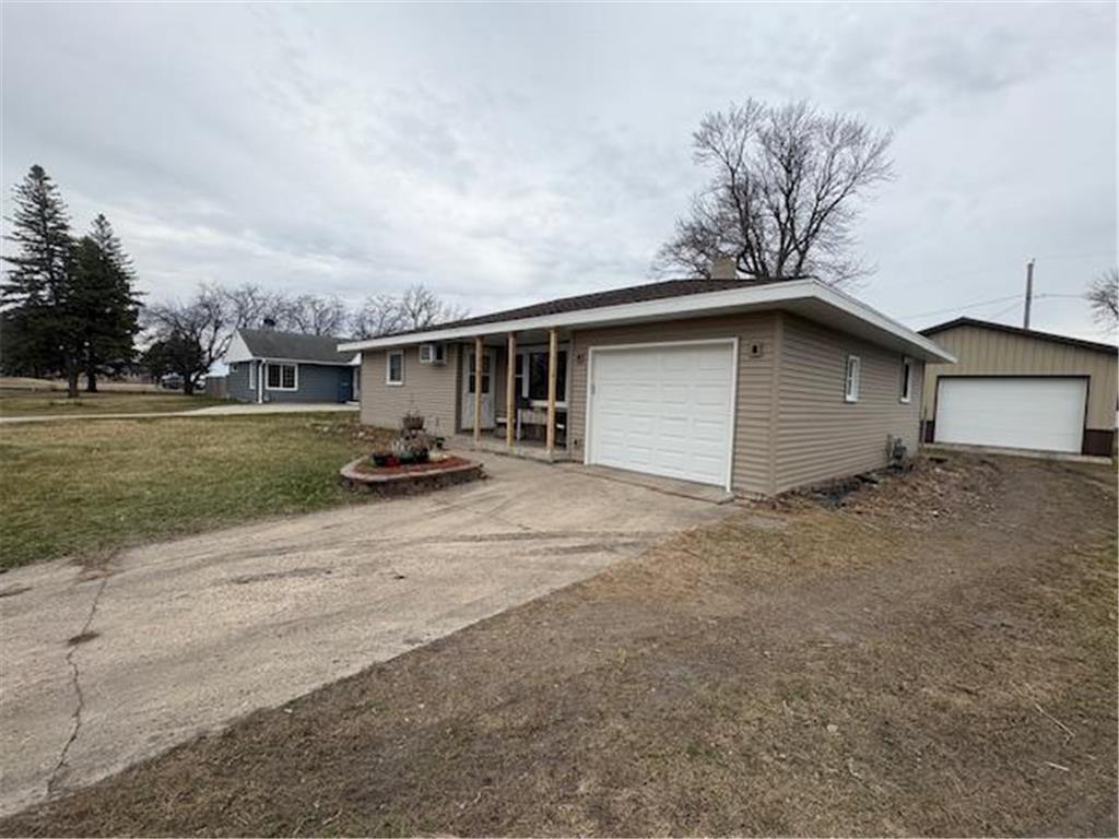 300 6th Street W Hector MN 55342 7052569 image2