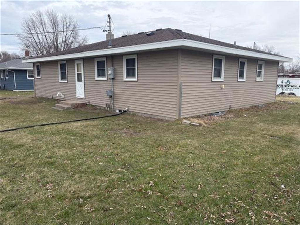 300 6th Street W Hector MN 55342 7052569 image3