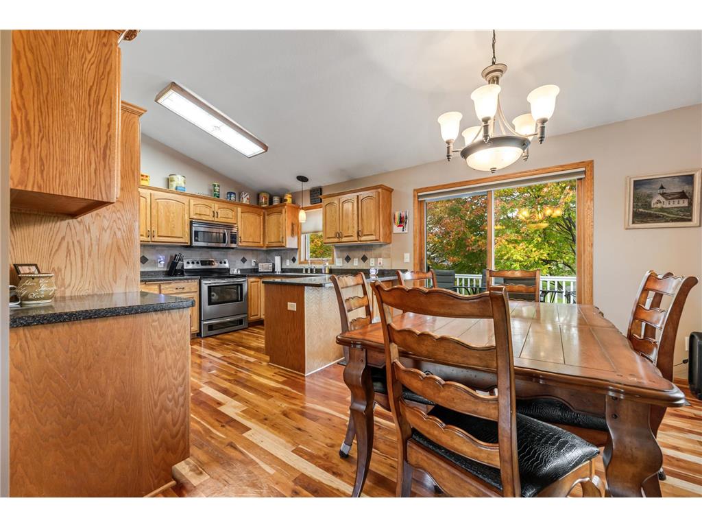 300 7th Street SW Plainview MN 55964 6809481 image10