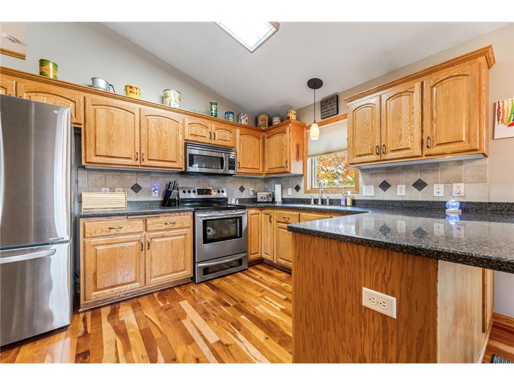 300 7th Street SW Plainview MN 55964 6809481 image11